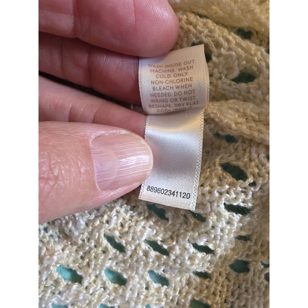 LC Lauren Conrad Cream Pointelle Knit Bell Sleeve‎ Sweater Medium Scoop Neck